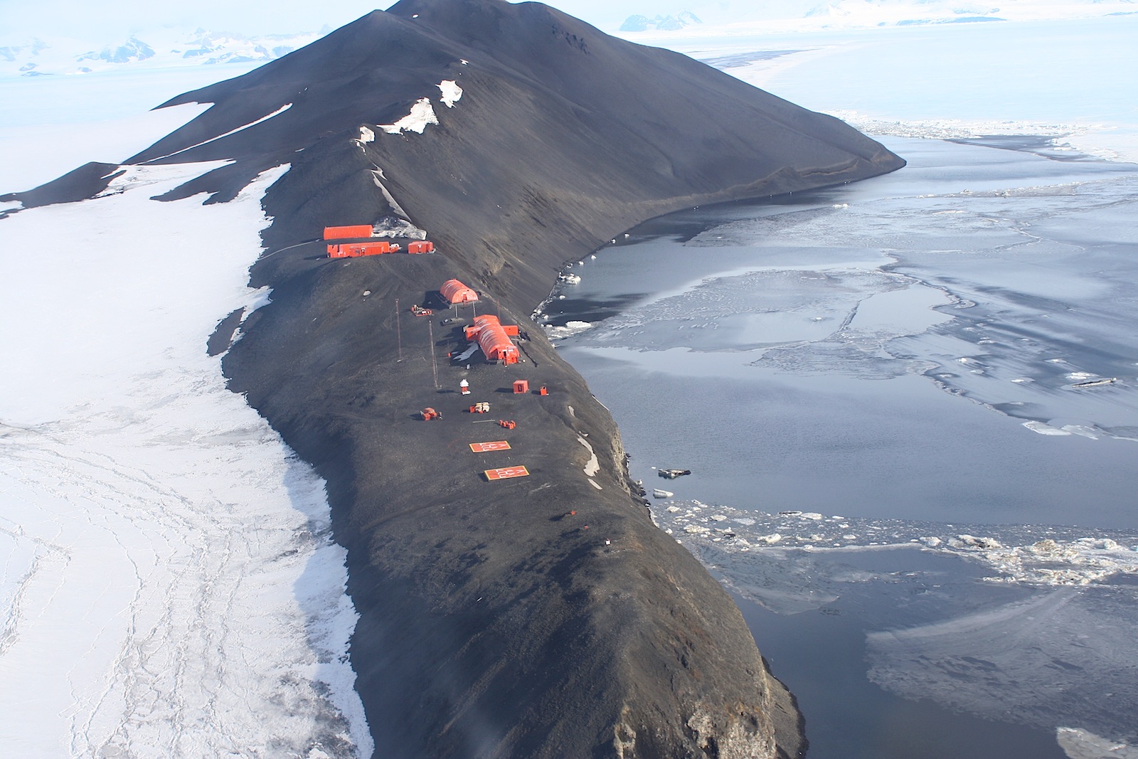 Resultado de imagen para Base Antártica Matienzo